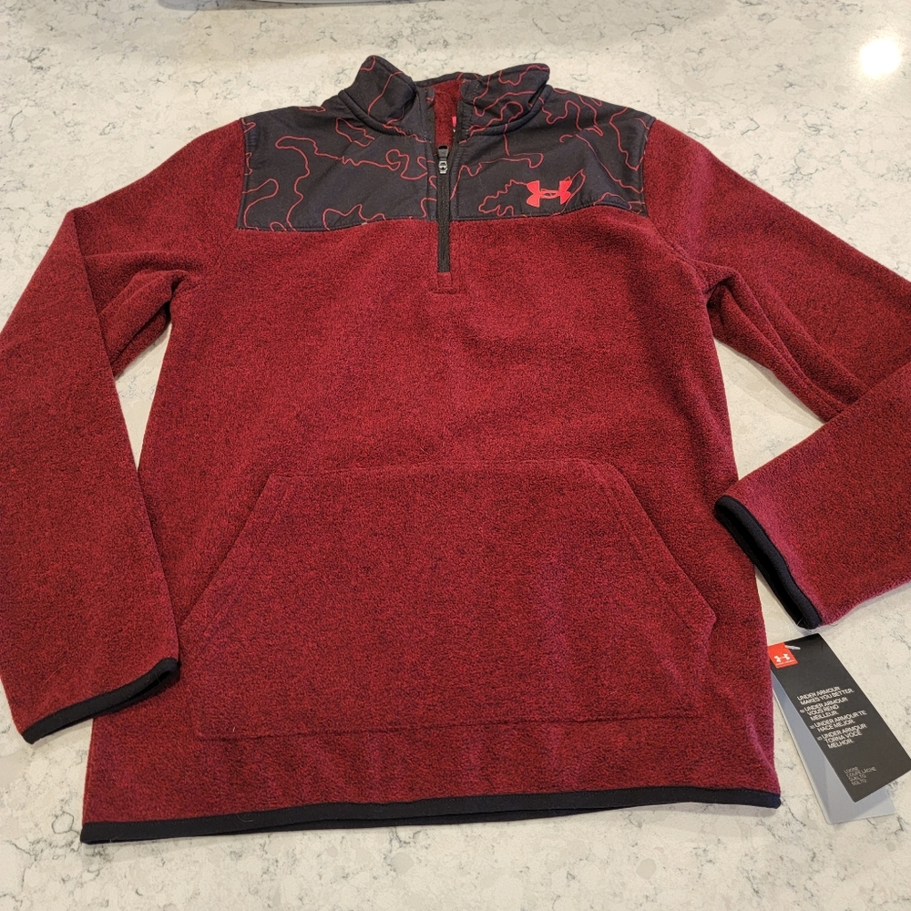 UA UNDER ARMOUR Boys' LS Camo Twist ½ Zip Fleece Top Youth Large Red NWT!
